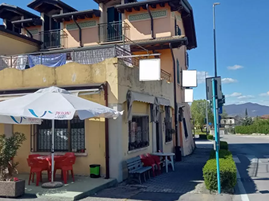Immagine 1 di Palazzo in vendita  in Via bellavista a Lonato del Garda