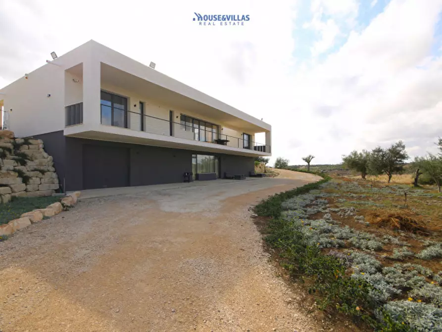 Immagine 6 di Villa in vendita  in contrada belliscala a Noto