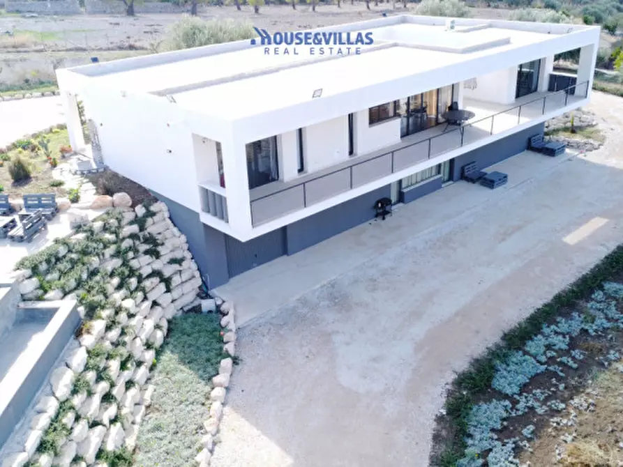 Immagine 17 di Villa in vendita  in contrada belliscala a Noto