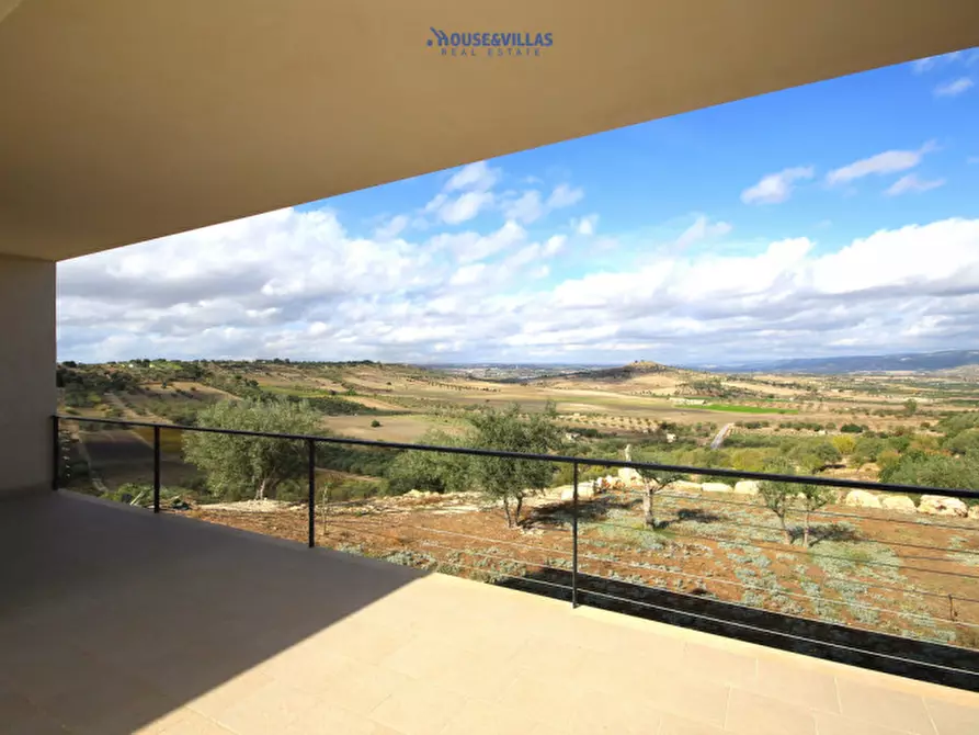 Immagine 18 di Villa in vendita  in contrada belliscala a Noto