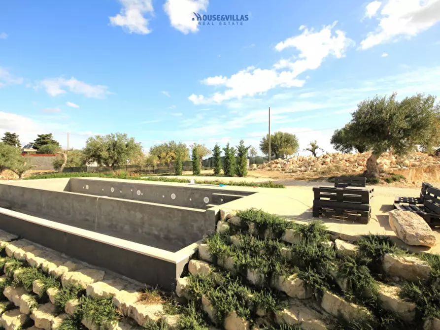 Immagine 19 di Villa in vendita  in contrada belliscala a Noto