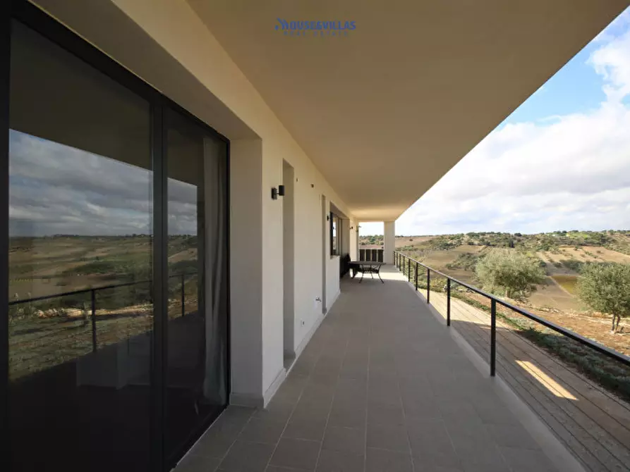 Immagine 21 di Villa in vendita  in contrada belliscala a Noto