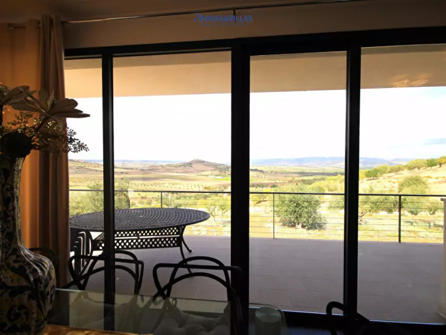 Immagine 30 di Villa in vendita  in contrada belliscala a Noto