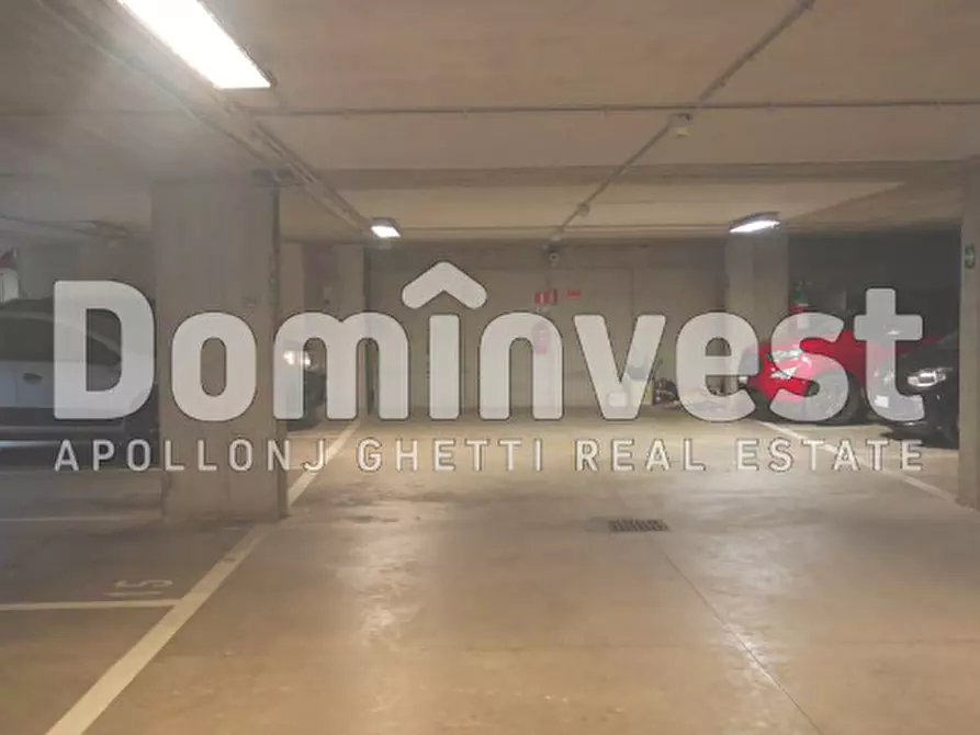 Immagine 33 di Ufficio in affitto  in Via Castello della Magliana 18 a Roma