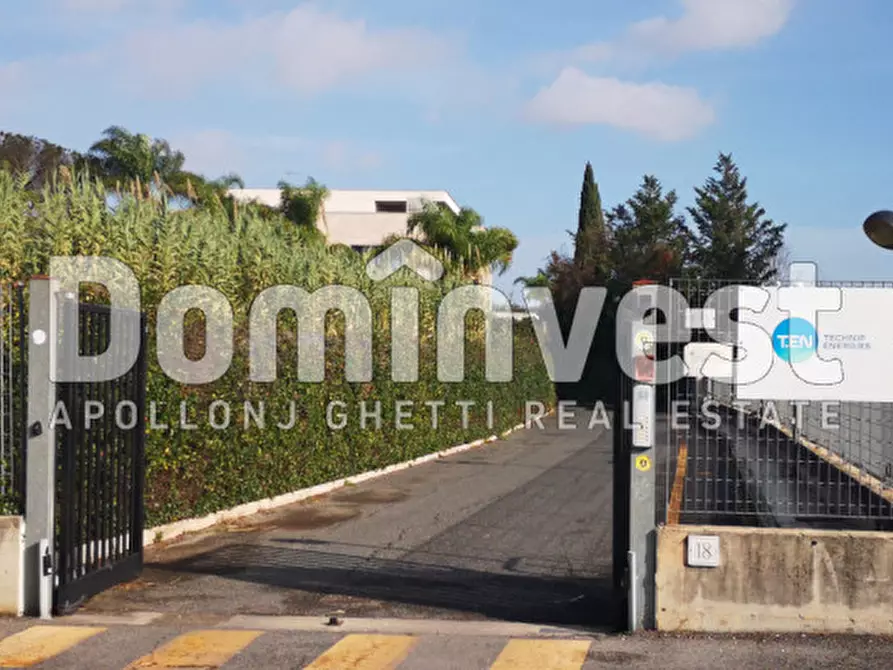 Immagine 40 di Ufficio in affitto  in Via Castello della Magliana 18 a Roma