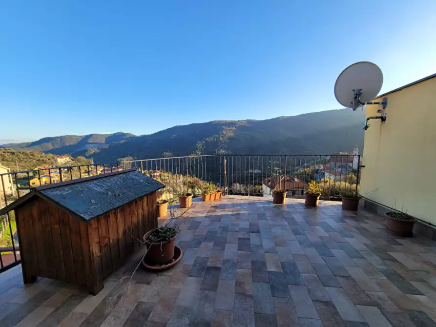 Immagine 3 di Appartamento in vendita  in via nino bixio a Vado Ligure