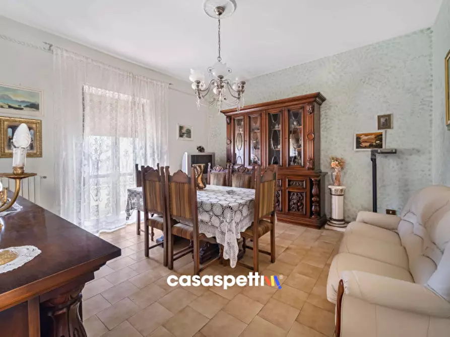 Immagine 1 di Appartamento in vendita  in PIAZZA ANITA GARIBALDI, 2 Salerno a Salerno