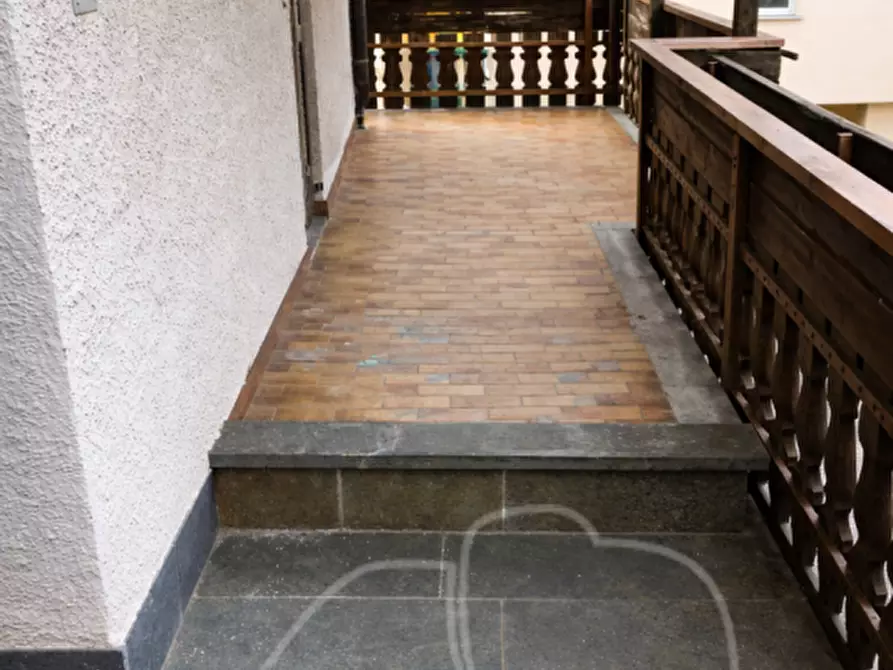 Immagine 8 di Palazzo in vendita  a Bronzolo .Branzoll.