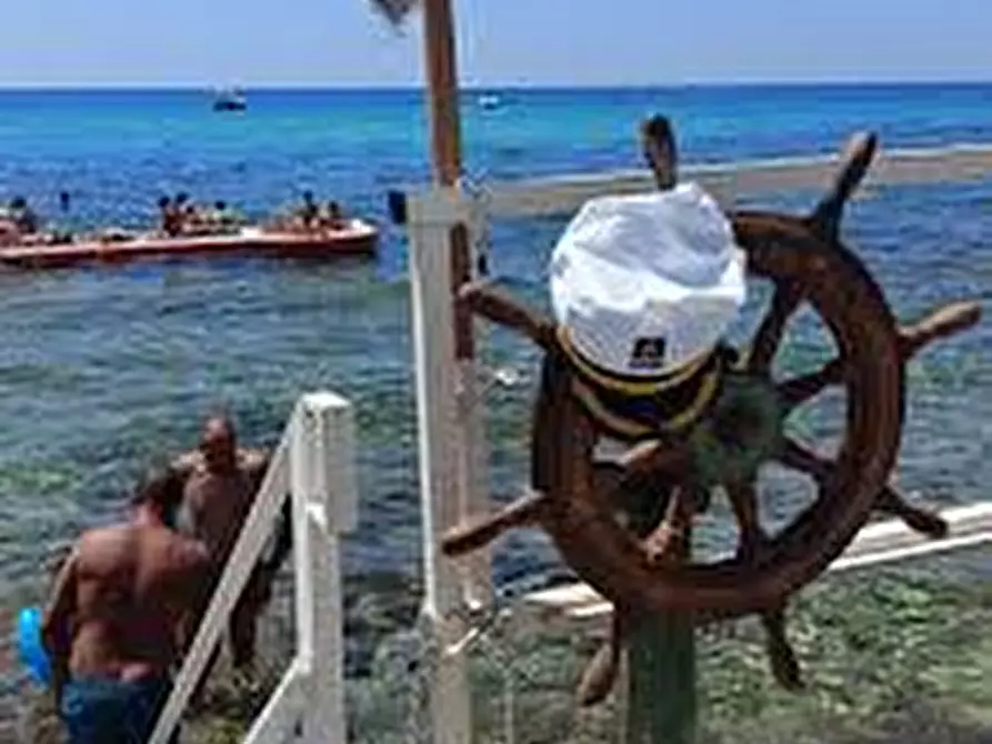 Immagine 3 di Hotel in vendita  a Gallipoli