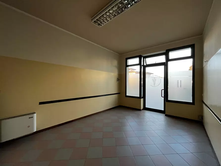 Immagine 3 di Ufficio in affitto  a Borgo Veneto