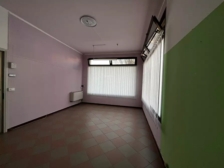 Immagine 4 di Ufficio in affitto  a Borgo Veneto