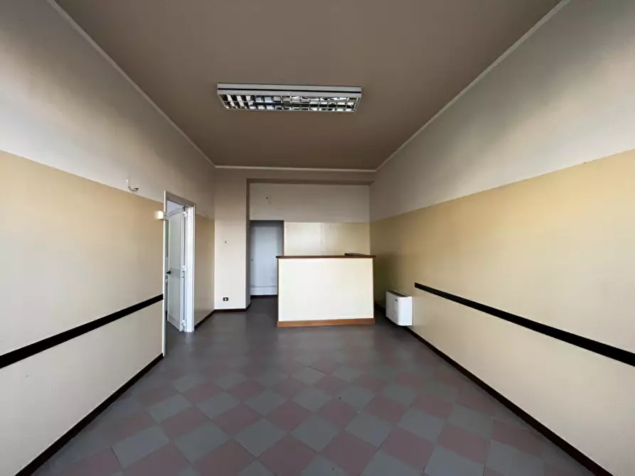 Immagine 9 di Ufficio in affitto  a Borgo Veneto