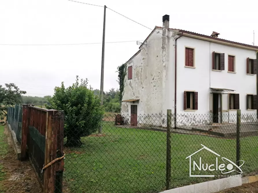 Immagine 1 di Casa bifamiliare in vendita  in Via del Santo a Pernumia