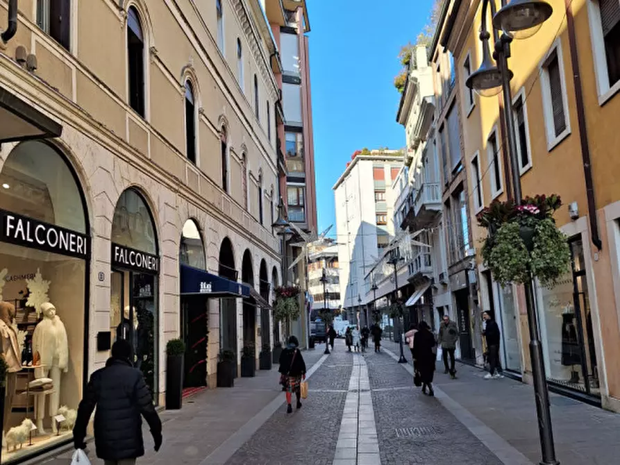 Immagine 4 di Appartamento in vendita  in via s fermo a Padova