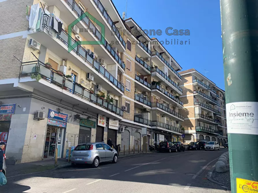 Immagine 1 di Attività commerciale in vendita  in Via Ponti rossi, 206 a Napoli
