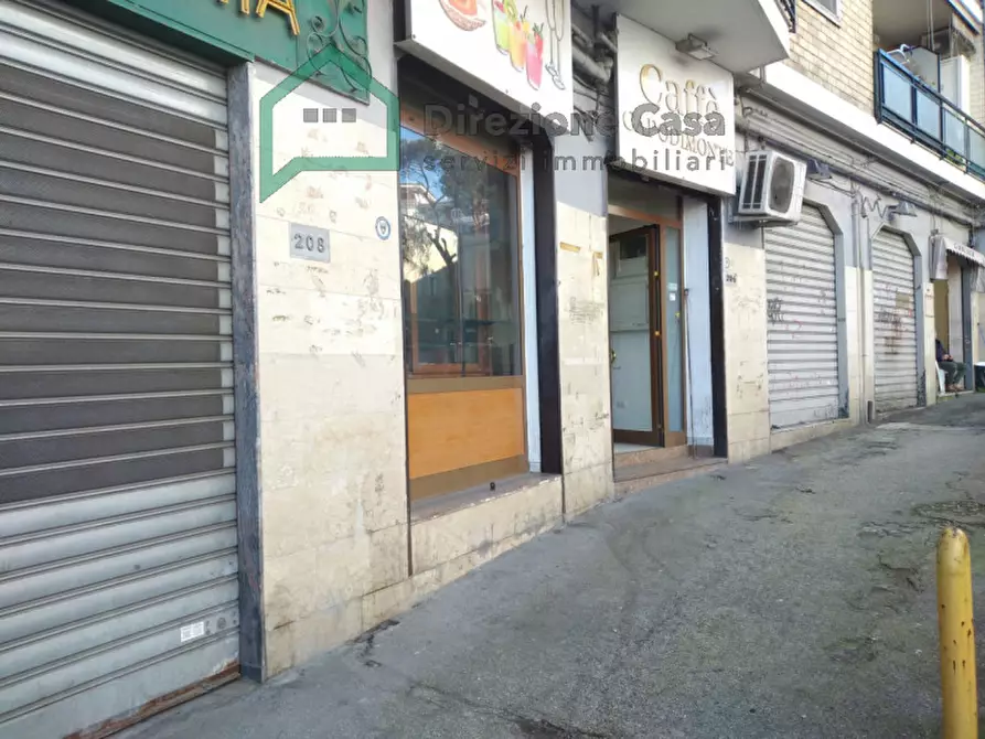 Immagine 14 di Attività commerciale in vendita  in Via Ponti rossi, 206 a Napoli