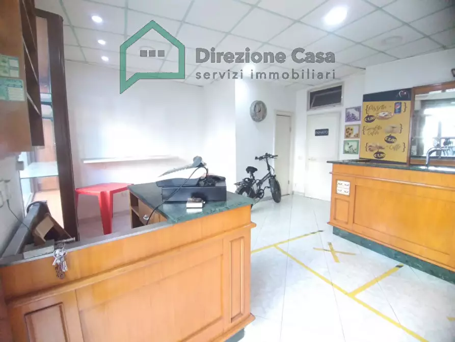 Immagine 18 di Attività commerciale in vendita  in Via Ponti rossi, 206 a Napoli