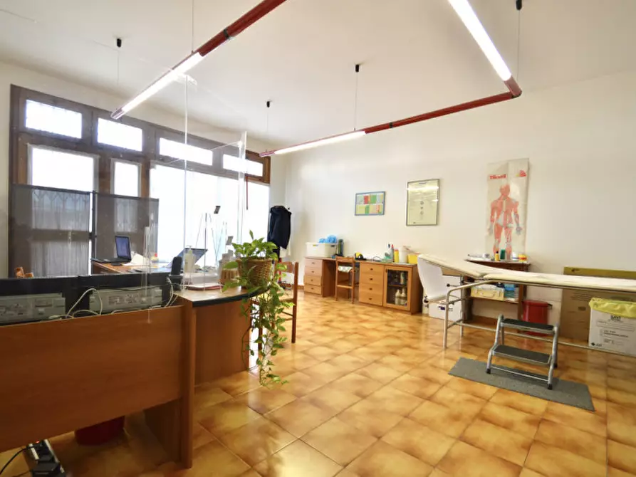 Immagine 2 di Ufficio in affitto  in via G. Marconi, 2 a Colceresa