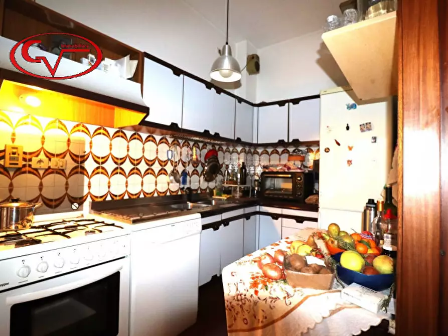 Immagine 7 di Appartamento in vendita  in via 24 maggio a Montevarchi