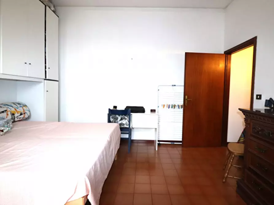 Immagine 16 di Appartamento in vendita  in via 24 maggio a Montevarchi