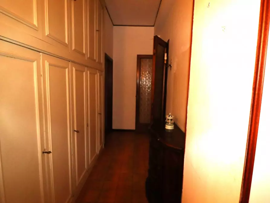 Immagine 17 di Appartamento in vendita  in via 24 maggio a Montevarchi