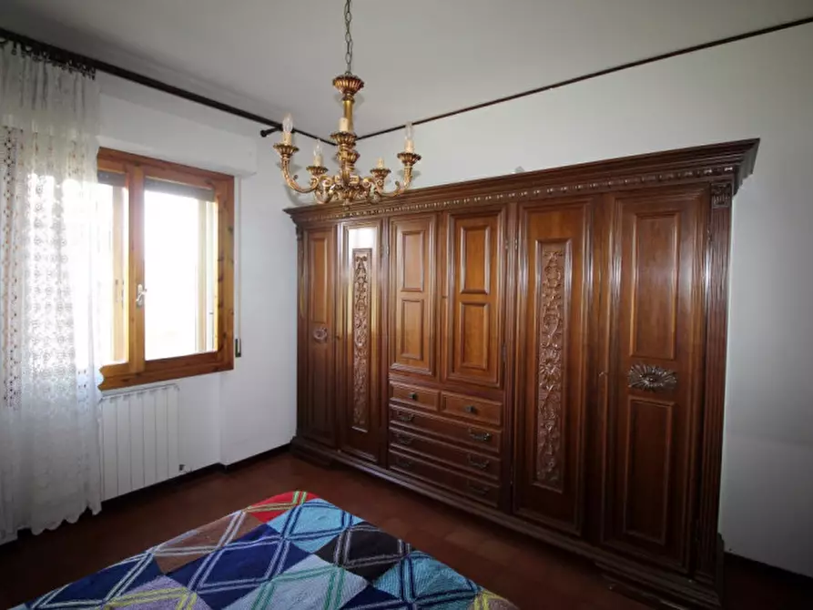 Immagine 33 di Appartamento in vendita  in via 24 maggio a Montevarchi