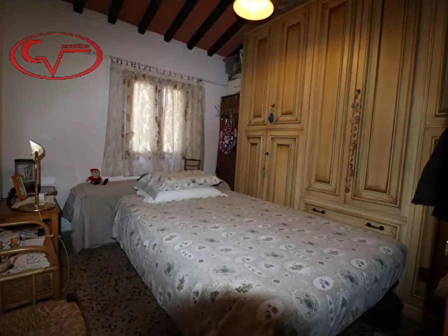 Immagine 28 di Rustico / casale in vendita  in via dei colli a Cavriglia