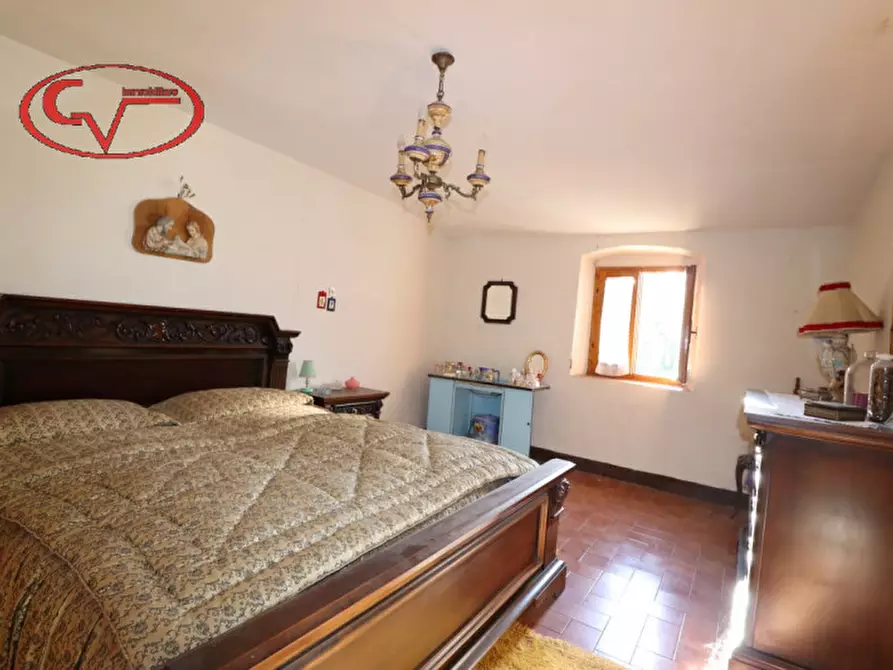 Immagine 44 di Rustico / casale in vendita  in via dei colli a Cavriglia