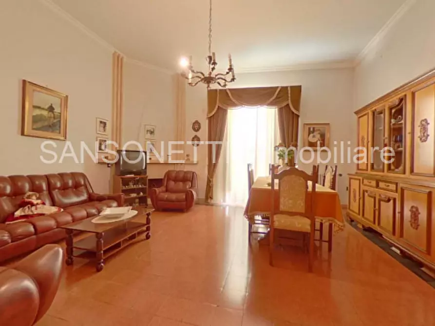 Immagine 16 di Palazzo in vendita  in LAPER a Fasano