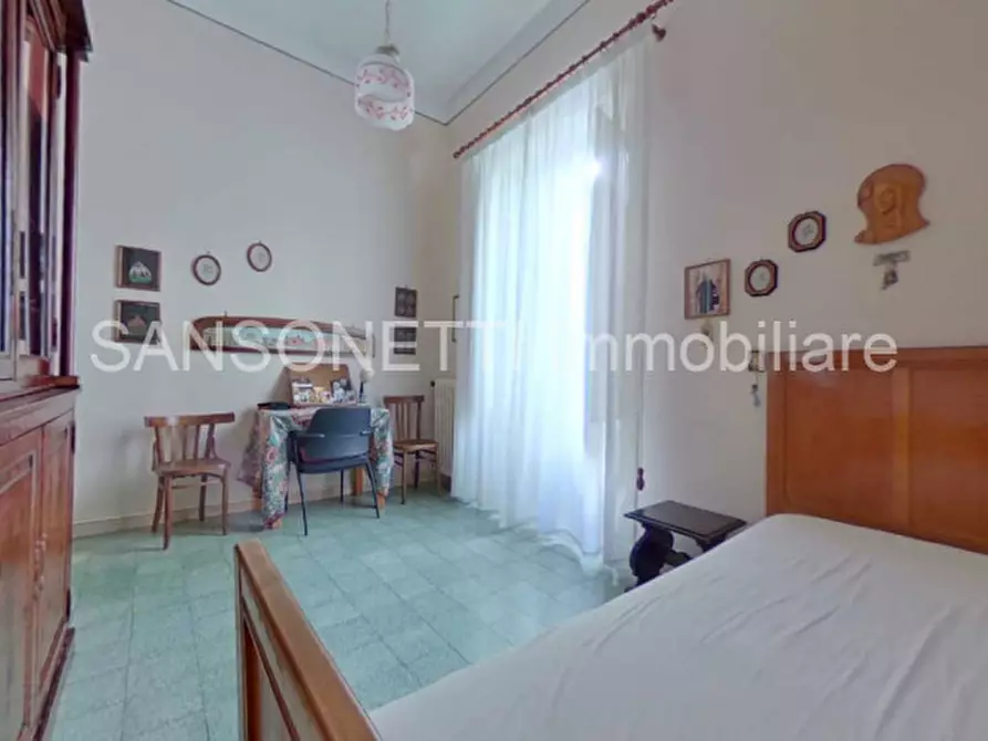 Immagine 32 di Palazzo in vendita  in LAPER a Fasano