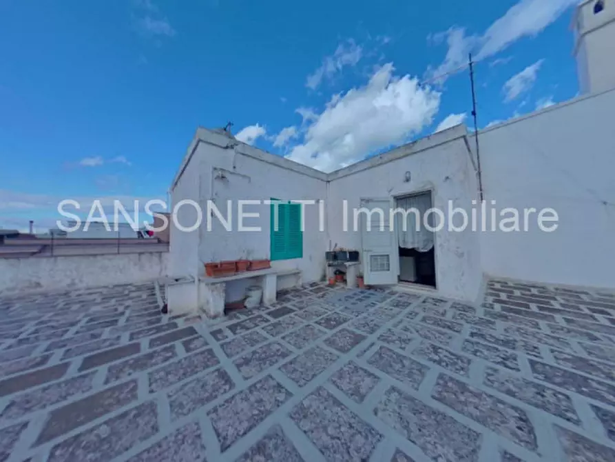 Immagine 42 di Palazzo in vendita  in LAPER a Fasano