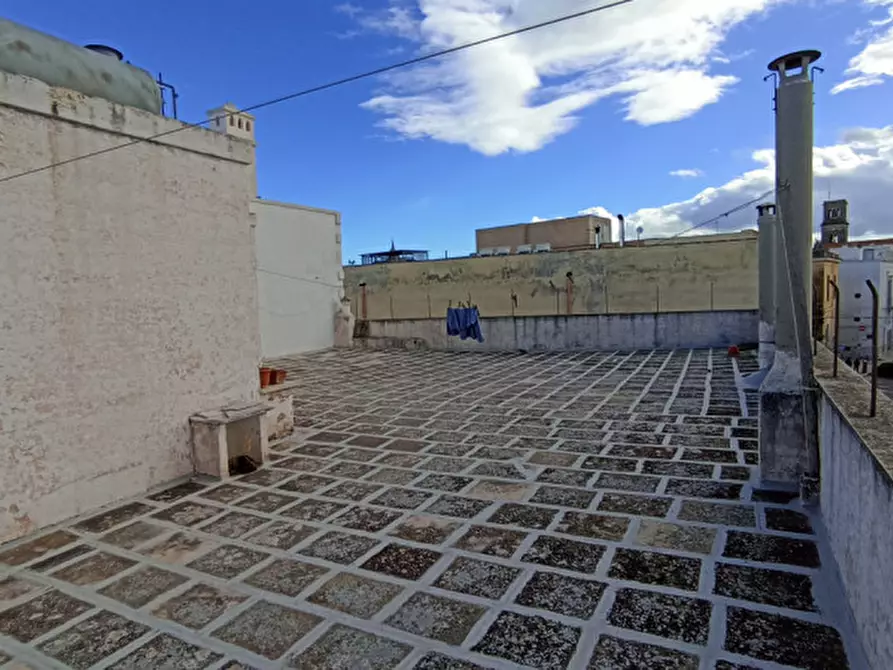 Immagine 47 di Palazzo in vendita  in LAPER a Fasano