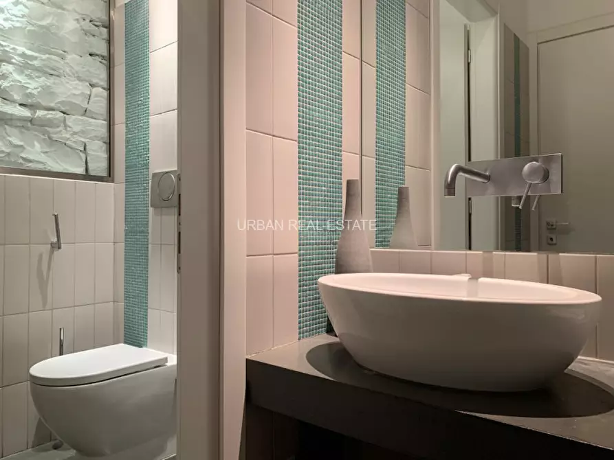 Immagine 53 di Negozio in vendita  in Via De Rittmeyer 14 a Trieste