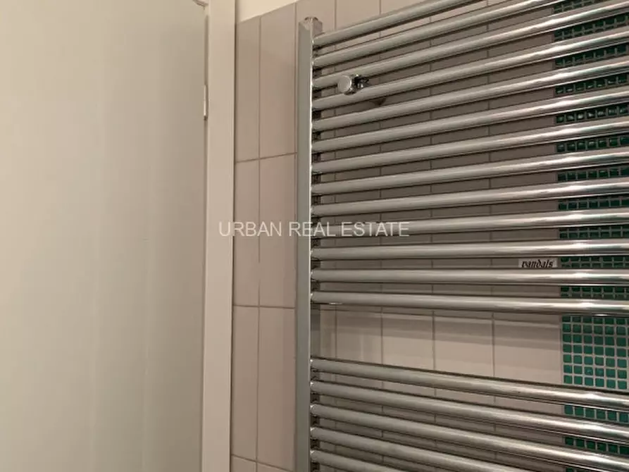 Immagine 54 di Negozio in vendita  in Via De Rittmeyer 14 a Trieste