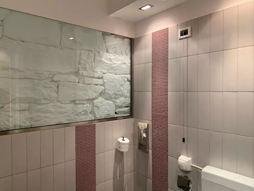 Immagine 59 di Negozio in vendita  in Via De Rittmeyer 14 a Trieste