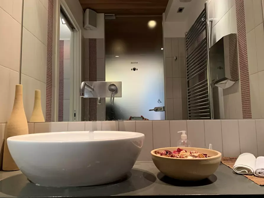 Immagine 60 di Negozio in vendita  in Via De Rittmeyer 14 a Trieste