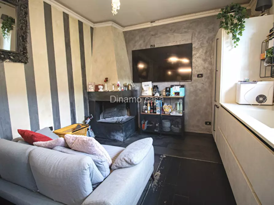 Immagine 3 di Appartamento in vendita  in via beethoven a Prato