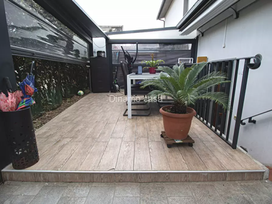 Immagine 12 di Appartamento in vendita  in via beethoven a Prato