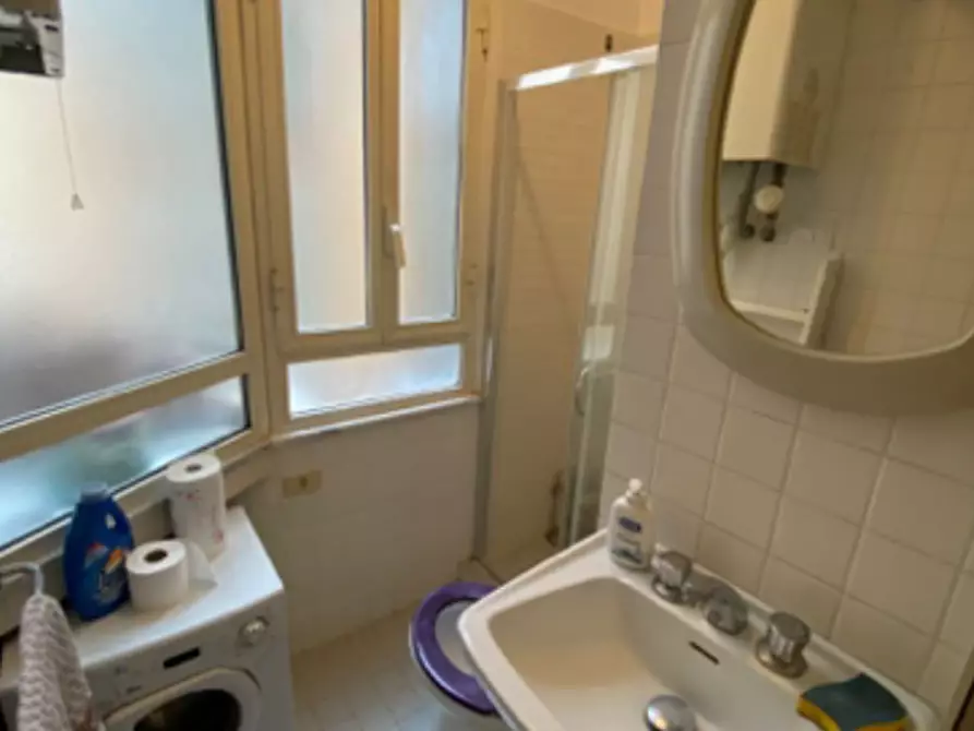 Immagine 23 di Appartamento in affitto  in via goffredo mameli a Roma