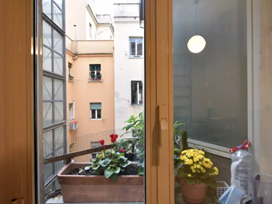 Immagine 25 di Appartamento in affitto  in via goffredo mameli a Roma