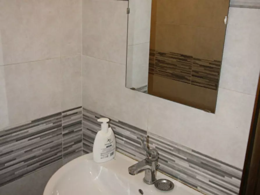 Immagine 4 di Negozio in vendita  a Padova