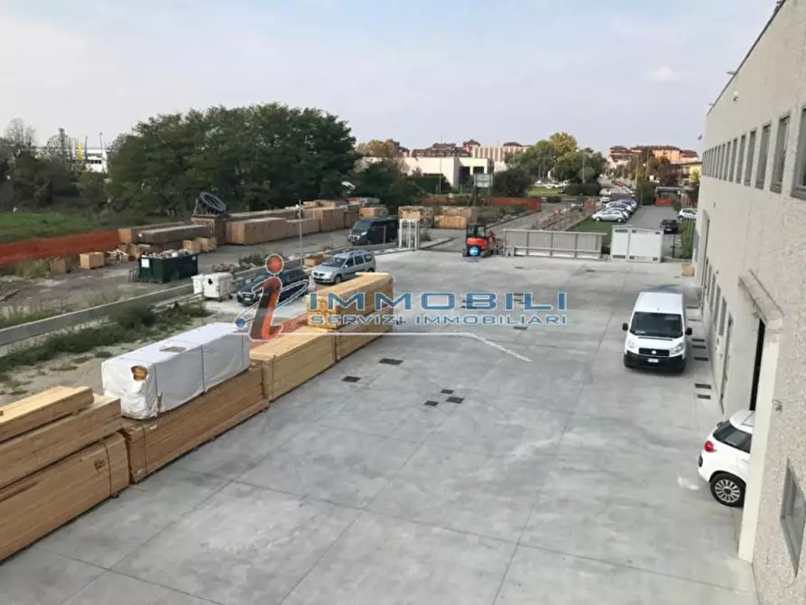 Immagine 13 di Magazzino in vendita  in VIA CECHOV a San Giuliano Milanese