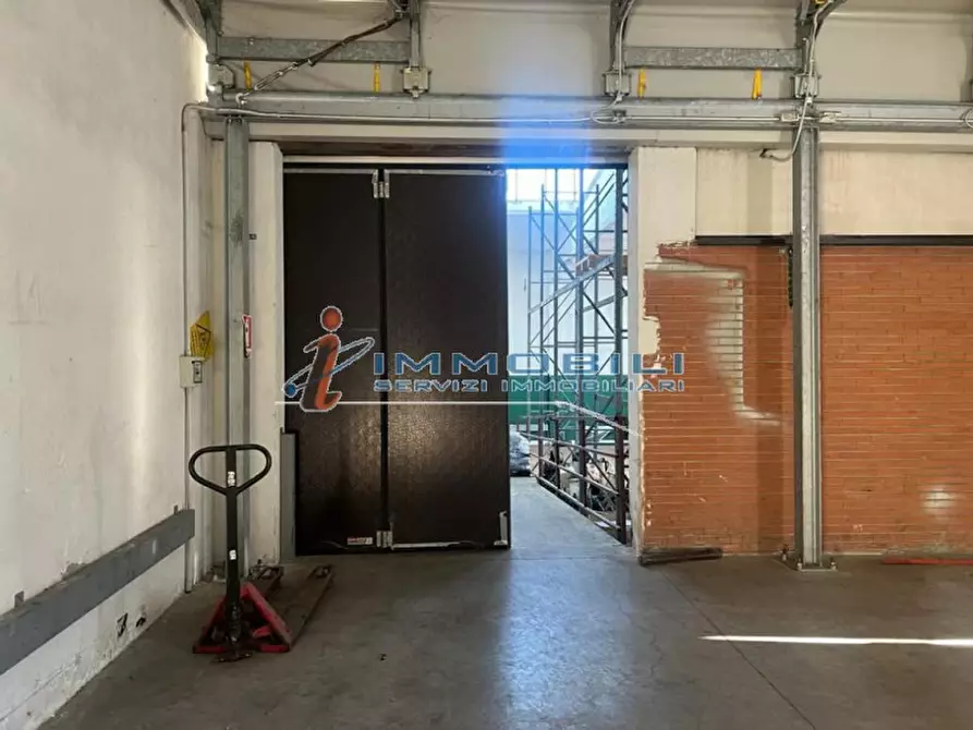 Immagine 22 di Magazzino in vendita  in VIA LARIO a San Giuliano Milanese
