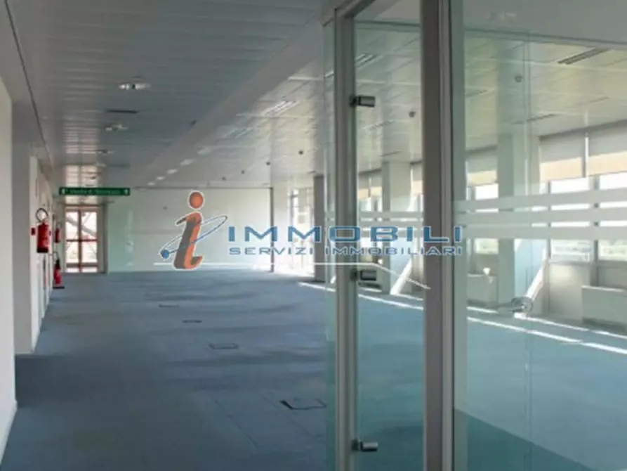 Immagine 13 di Ufficio in affitto  in VIA BAZZI CARLO a Milano