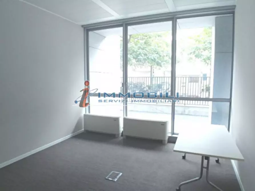 Immagine 21 di Ufficio in affitto  in VIA BAZZI CARLO a Milano