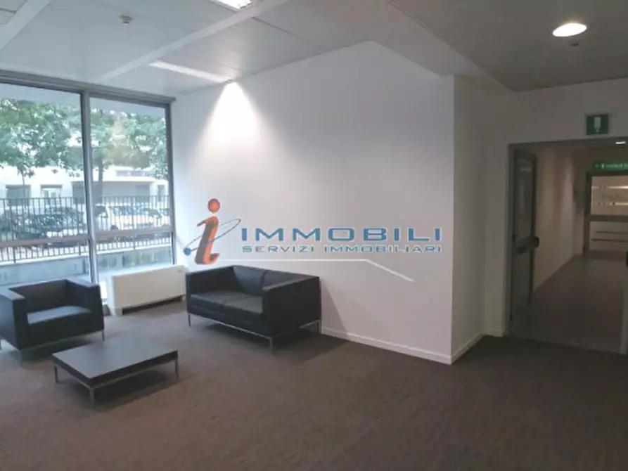 Immagine 2 di Ufficio in affitto  in VIA BAZZI CARLO a Milano