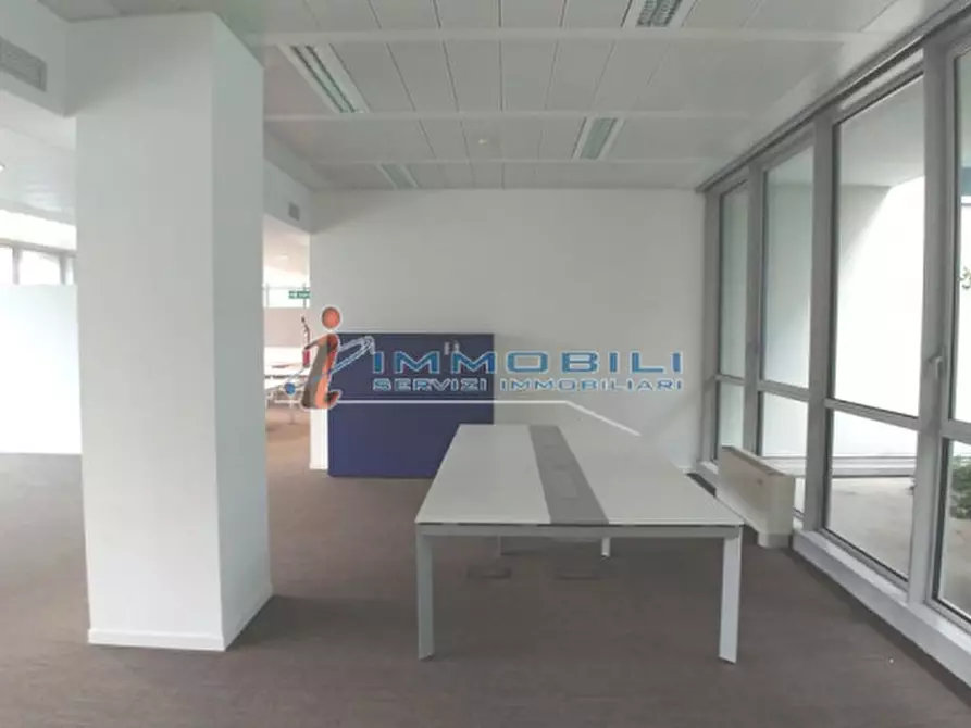Immagine 22 di Ufficio in affitto  in VIA BAZZI CARLO a Milano