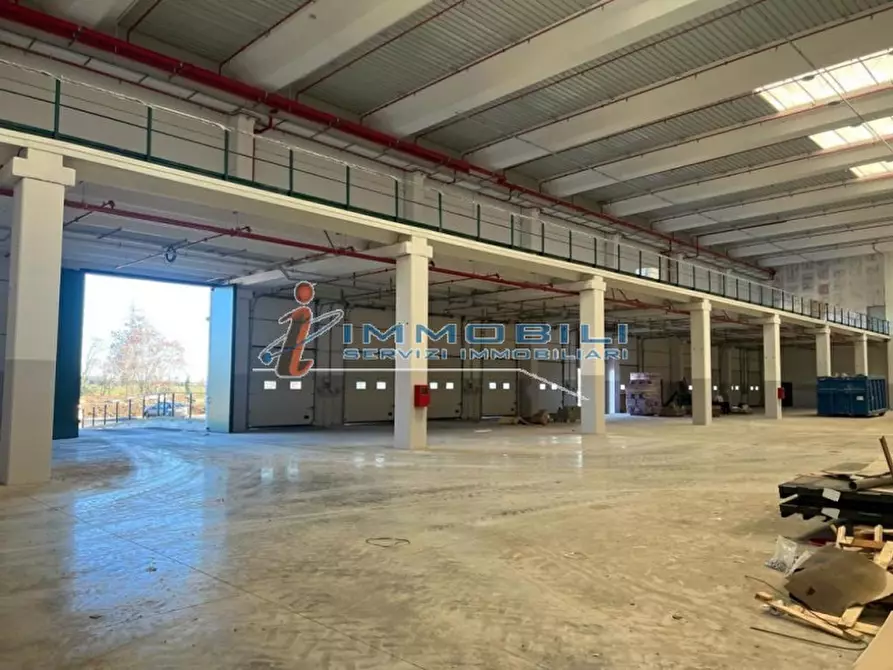Immagine 16 di Capannone industriale in affitto  in VIA ROMA a Sulbiate