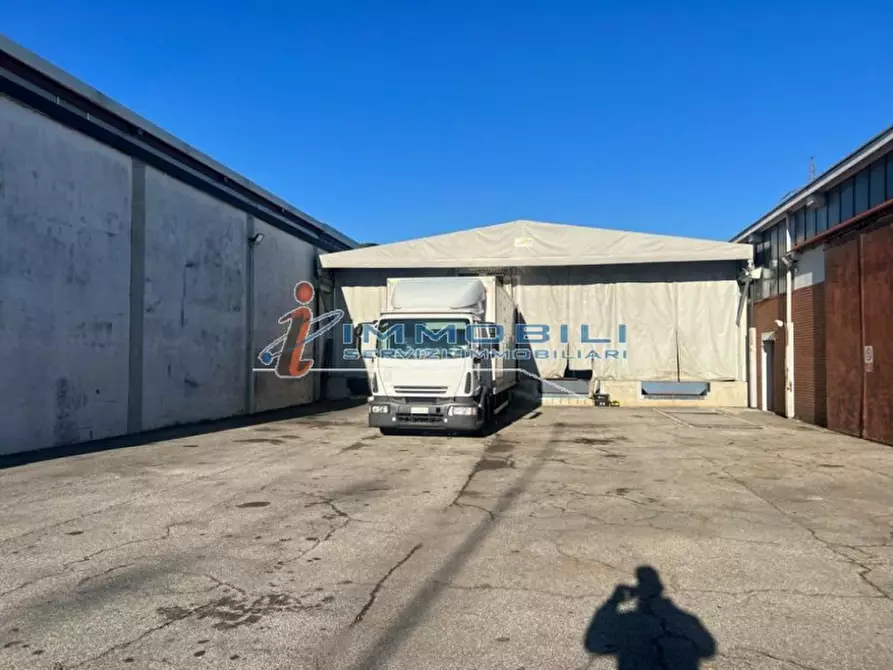 Immagine 18 di Capannone industriale in vendita  in VIA LARIO a San Giuliano Milanese