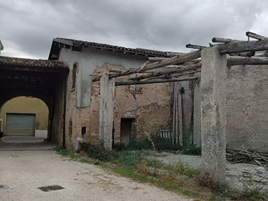 Immagine 1 di Rustico / casale in vendita  in Via Mantovana Vecchia a Montichiari